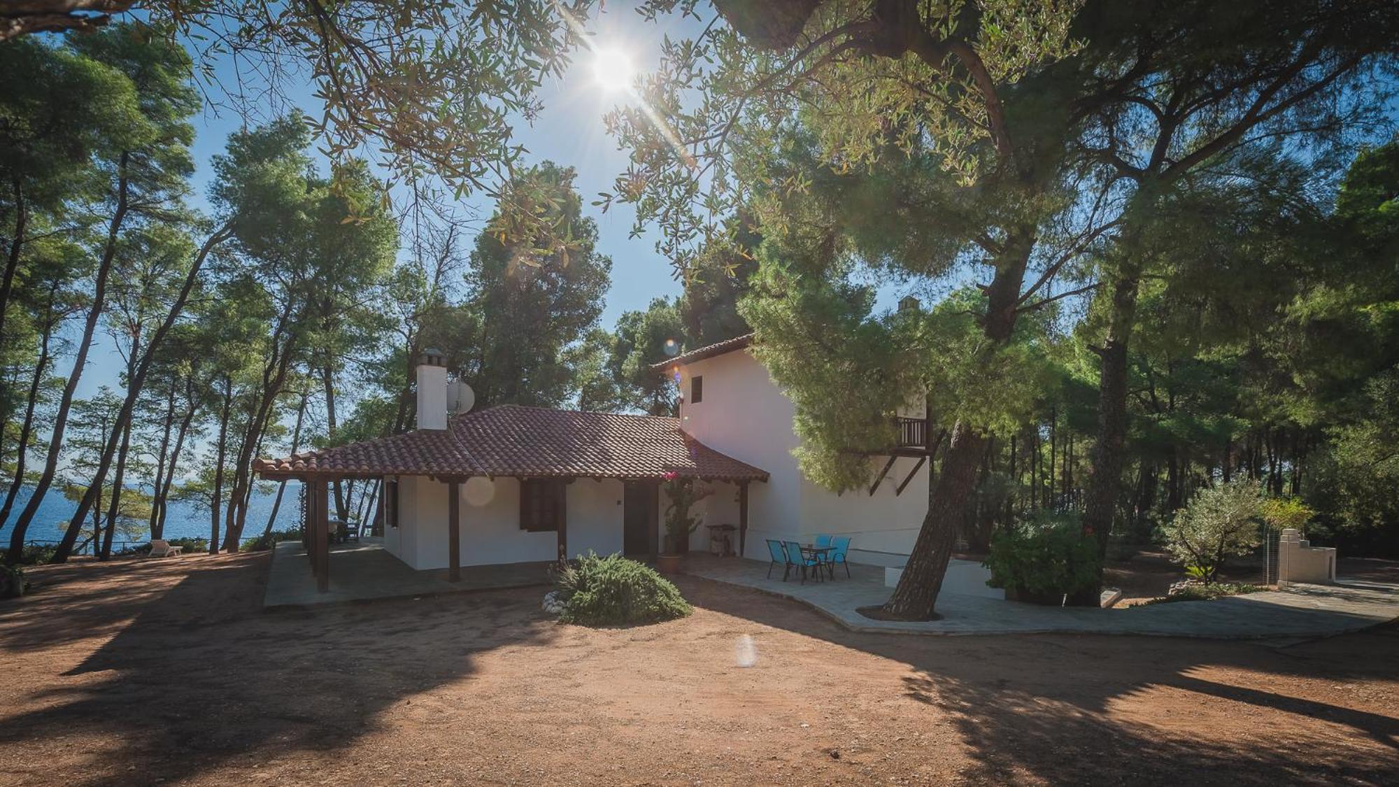 Squirrel Beach Front Villa, Metamorfosi Exteriér fotografie